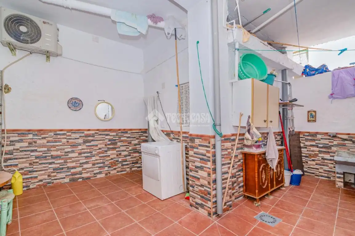 Detached homes for sale in Loja  with Air Conditioner