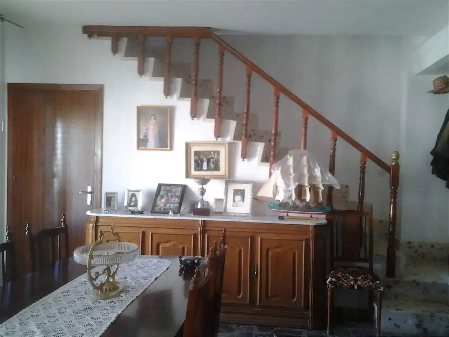 Casa adosada en venda en Almedina amb Balcó