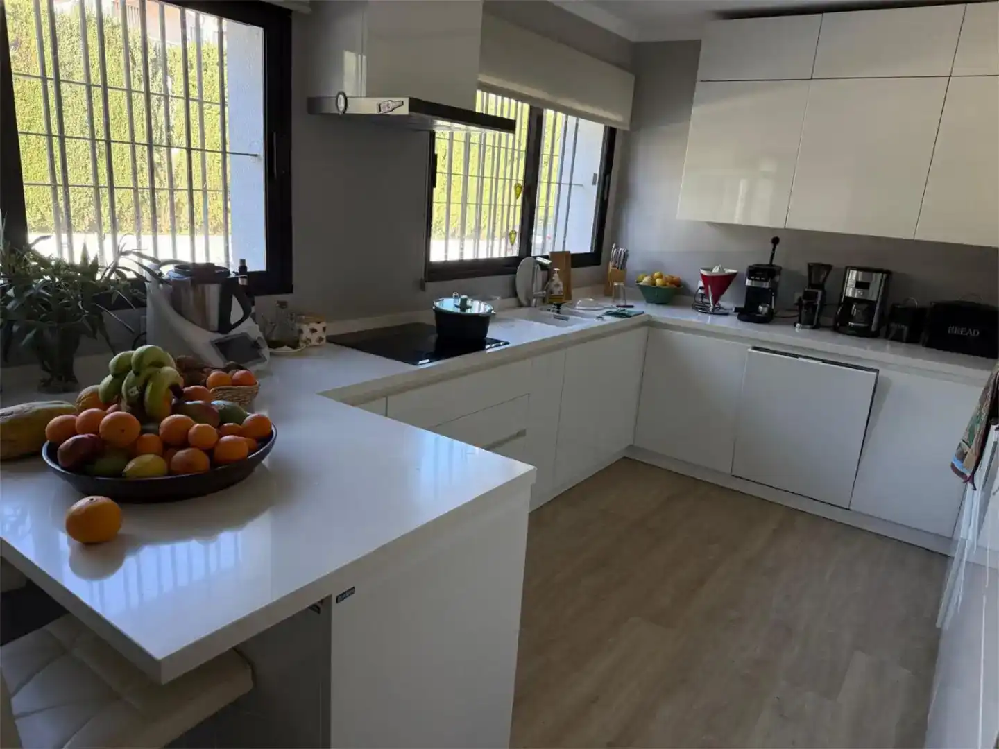Kitchen of Houses for sale in Marbella  with Private garden, Storage room and Swimming Pool