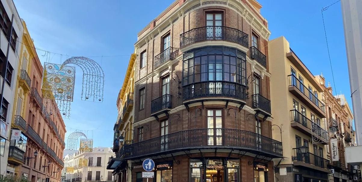 Vista exterior de Piso en venta en  Sevilla Capital con Aire acondicionado, Parquet y Terraza