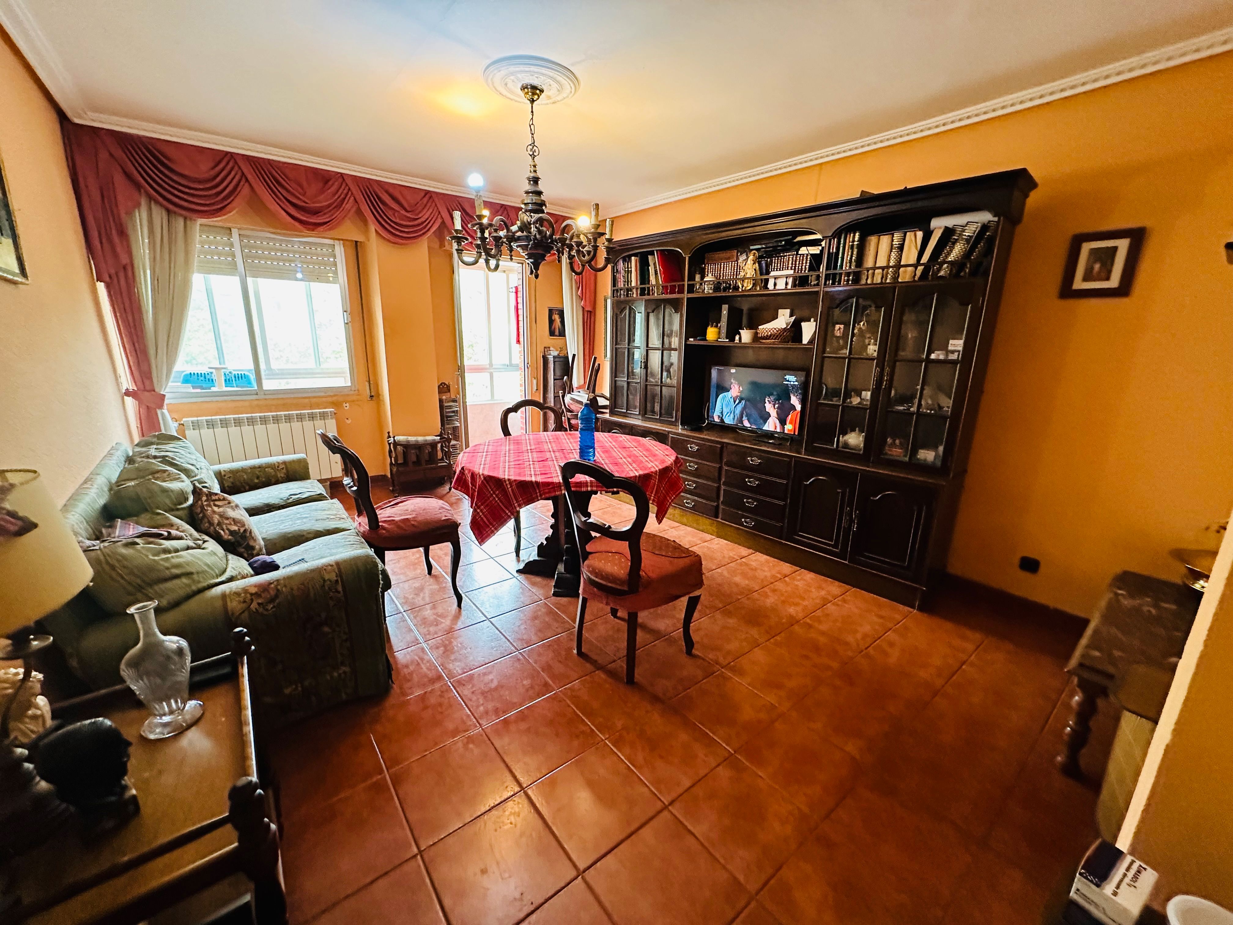 Sala d'estar de Pis en venda en Palencia Capital amb Traster