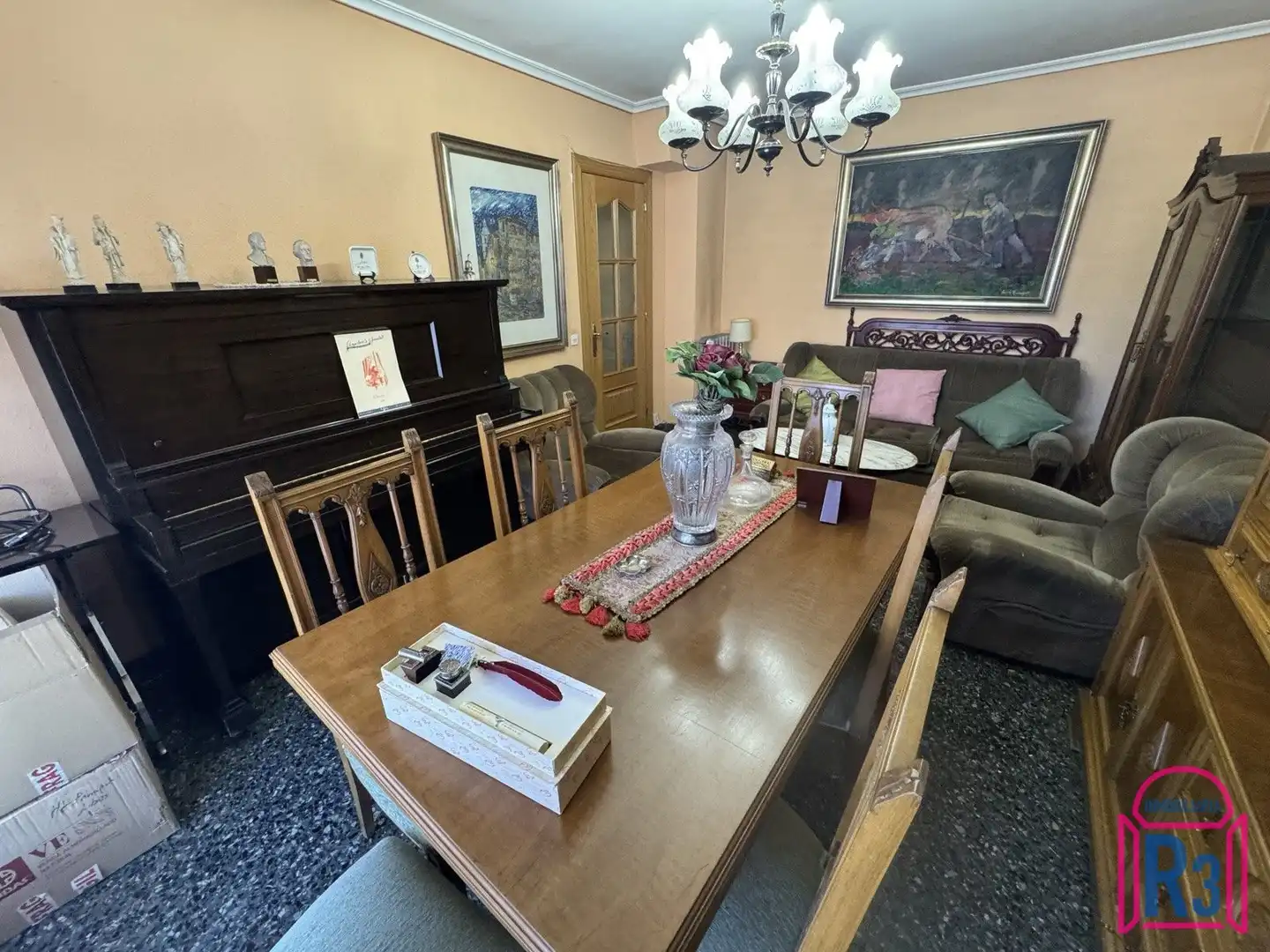 Comedor de Piso en venta en Las Eras de Renueva