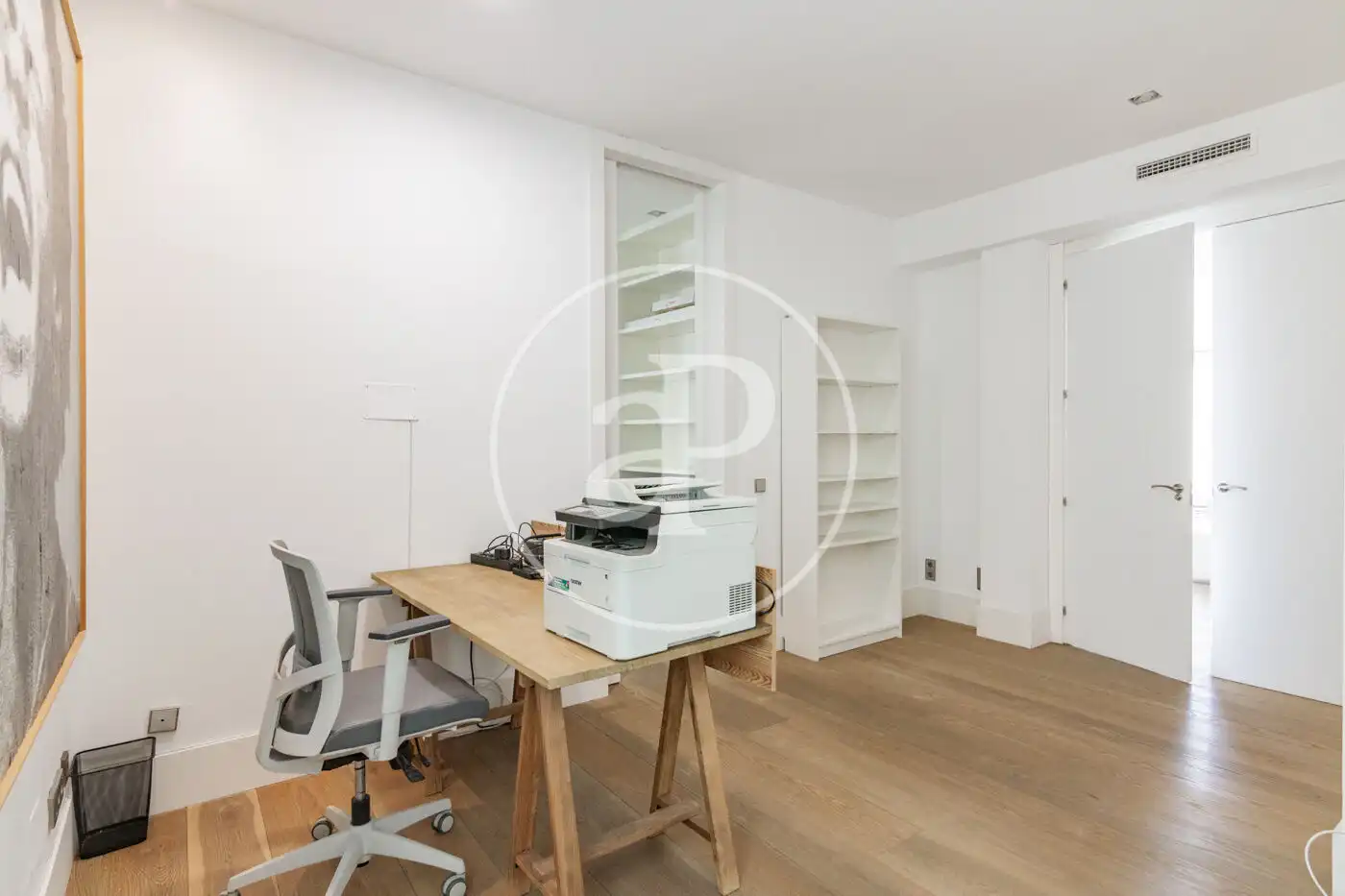 Ático en venta en Madrid con Aire acondicionado, Calefacción y Jardín privado
