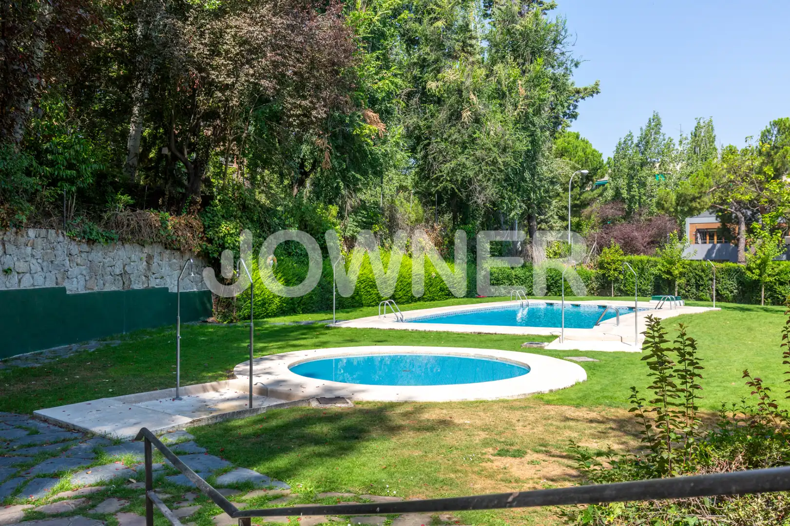 Piscina de Piso de alquiler en Madrid con Calefacción, Terraza y Horno