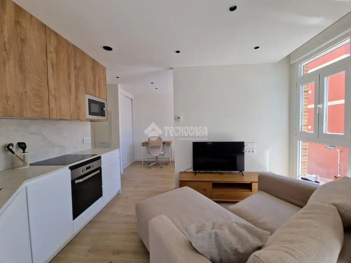 Sala de estar de Estudio en venta en Madrid con Aire acondicionado, Calefacción y Trastero
