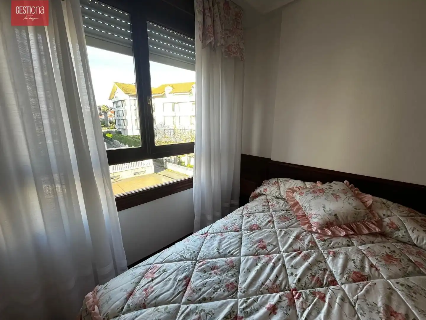 Habitación de Apartamento en venta en Noja con Calefacción, Terraza y Amueblado
