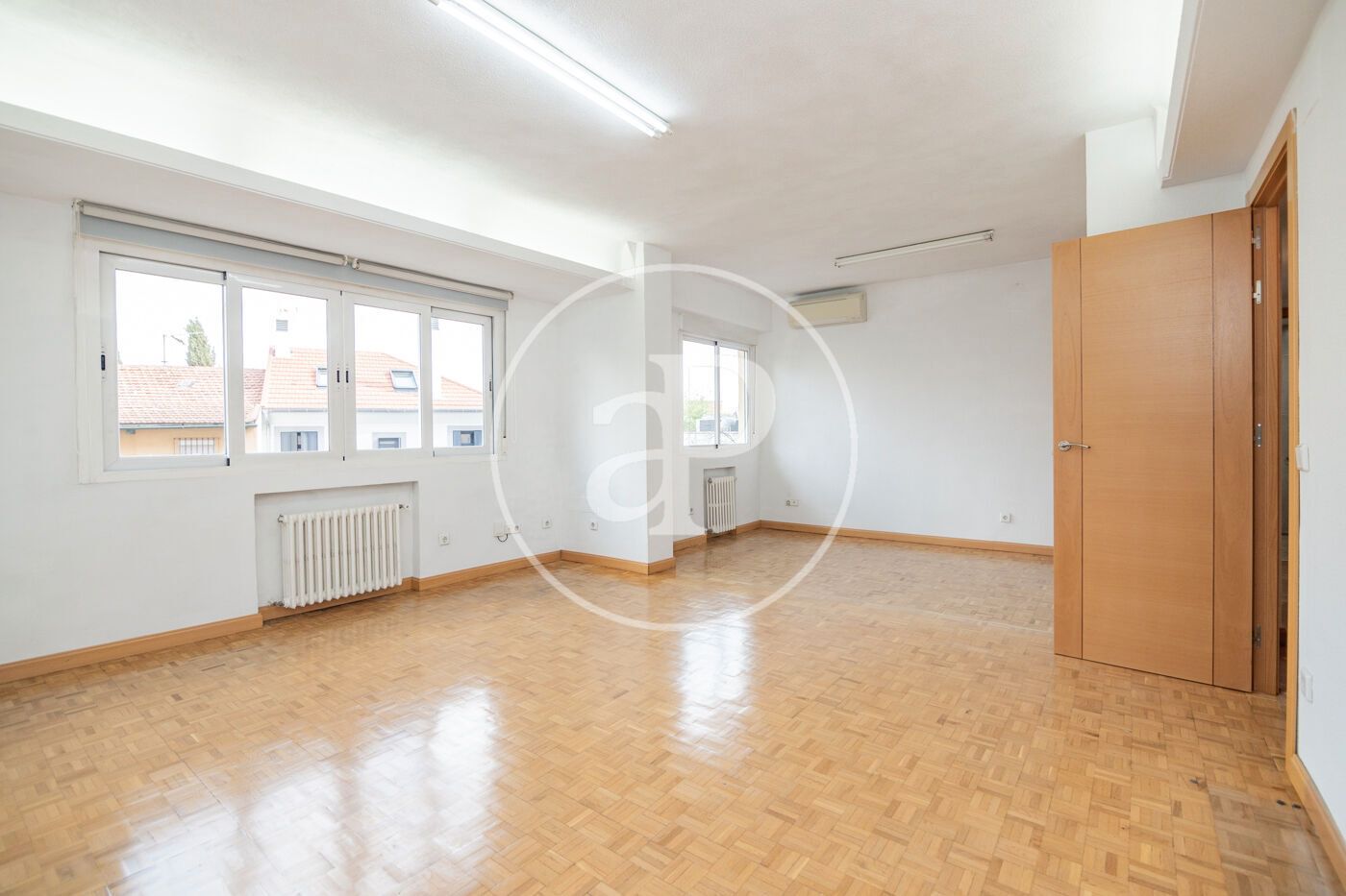 Flat for sale in  Madrid Capital  with Air Conditioner, Heating and Terrace