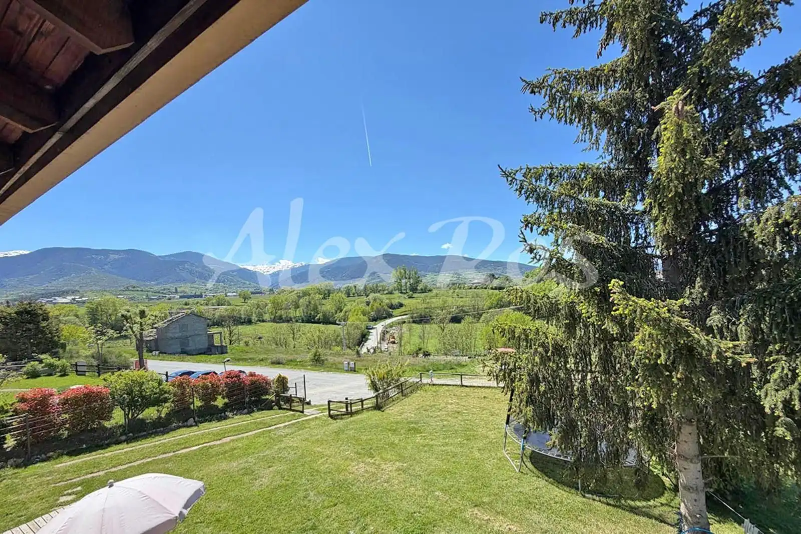 House with garden for sale in Estavar
