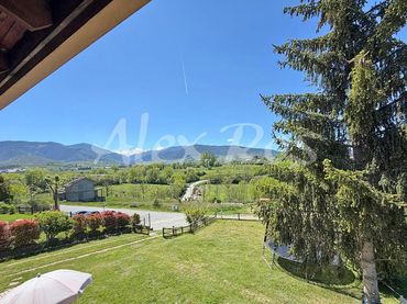 Casa con jardín en venta en Estavar