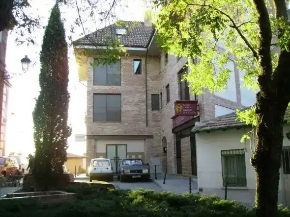 Außenansicht von Wohnung zur Miete in Pozuelo de Alarcón mit Privatgarten, Parkett und Balkon