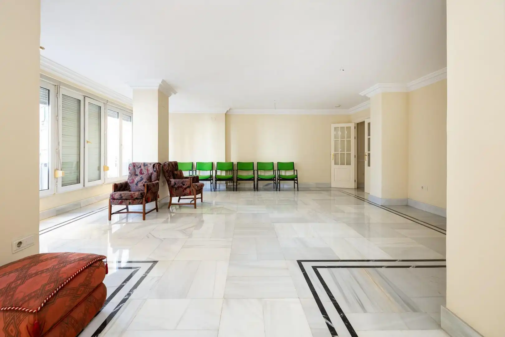 Flat for sale in Granada