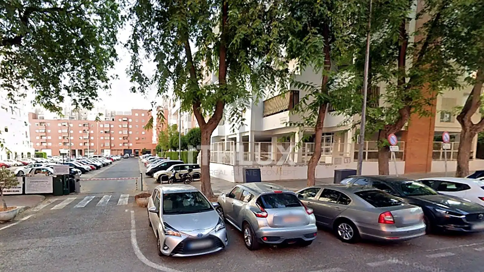 Parking of Flat for sale in Sevilla  with Air Conditioner and Terrace