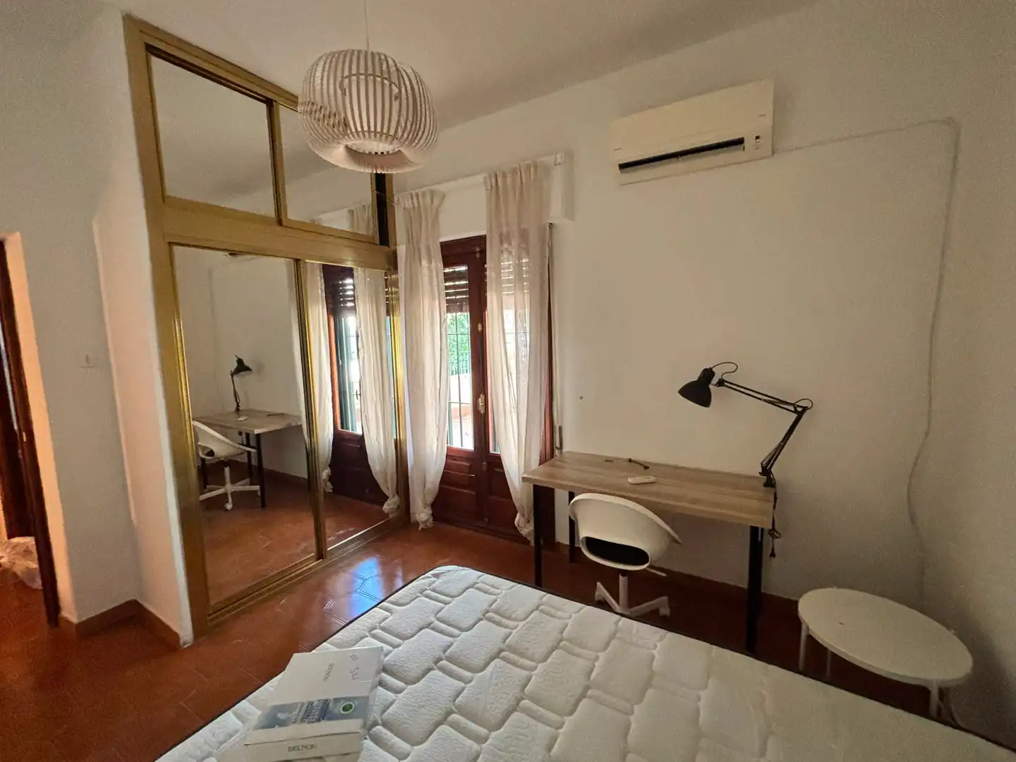 Habitación de Casa o chalet de alquiler en Villaviciosa de Odón con Aire acondicionado, Calefacción y Jardín privado
