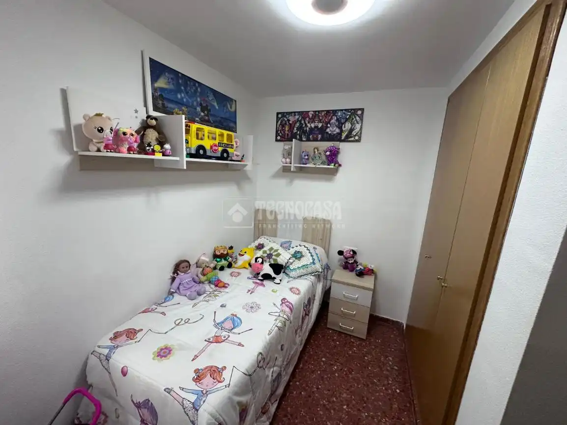Habitación de Piso en venta en Paterna con Aire acondicionado, Calefacción y Balcón