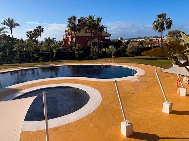 Swimming pool of Flat for sale in Estepona  with Air Conditioner, Heating and Private garden