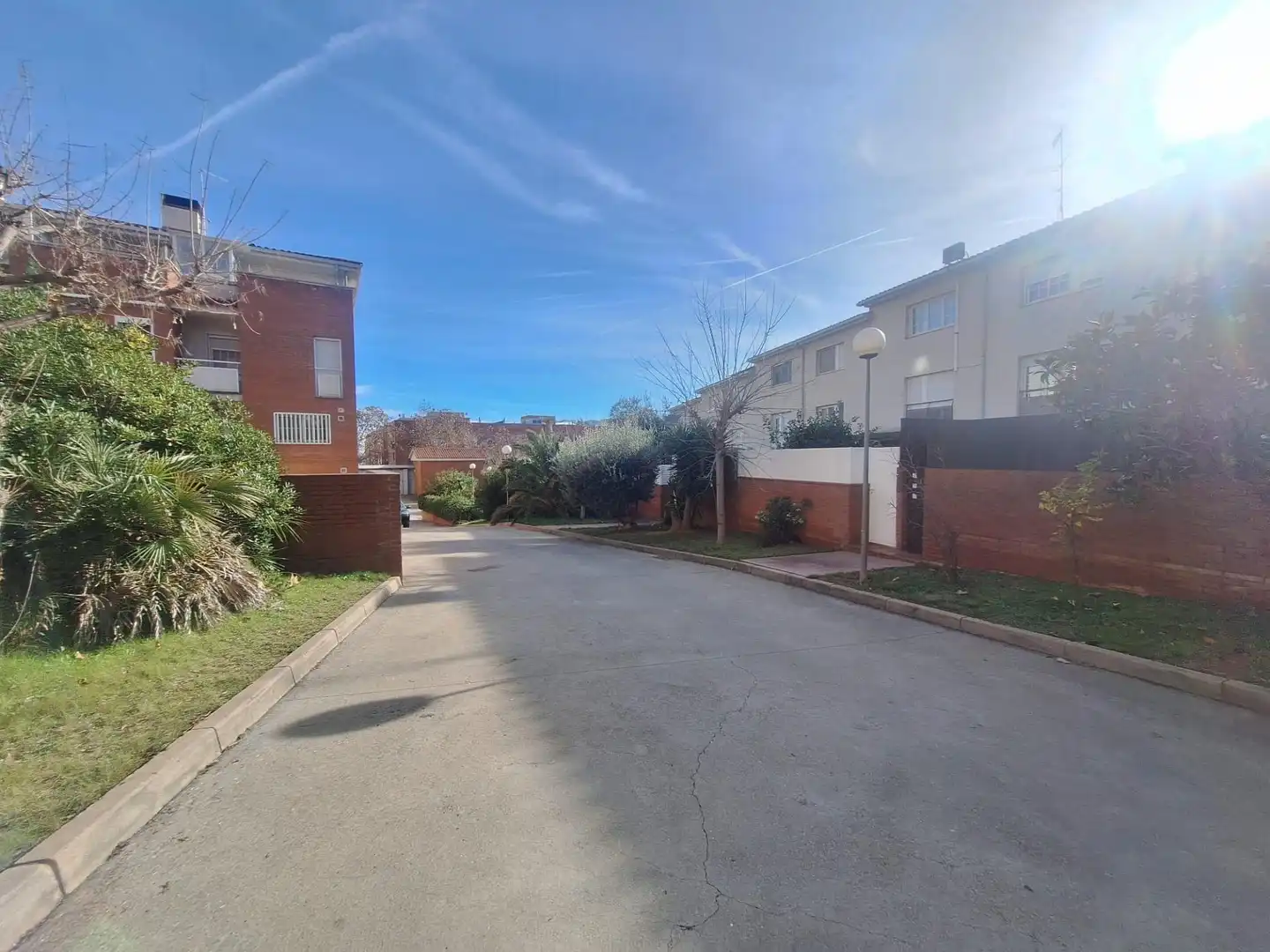 Vista exterior de Casa adosada en venta en Sabadell con Aire acondicionado, Jardín privado y Terraza