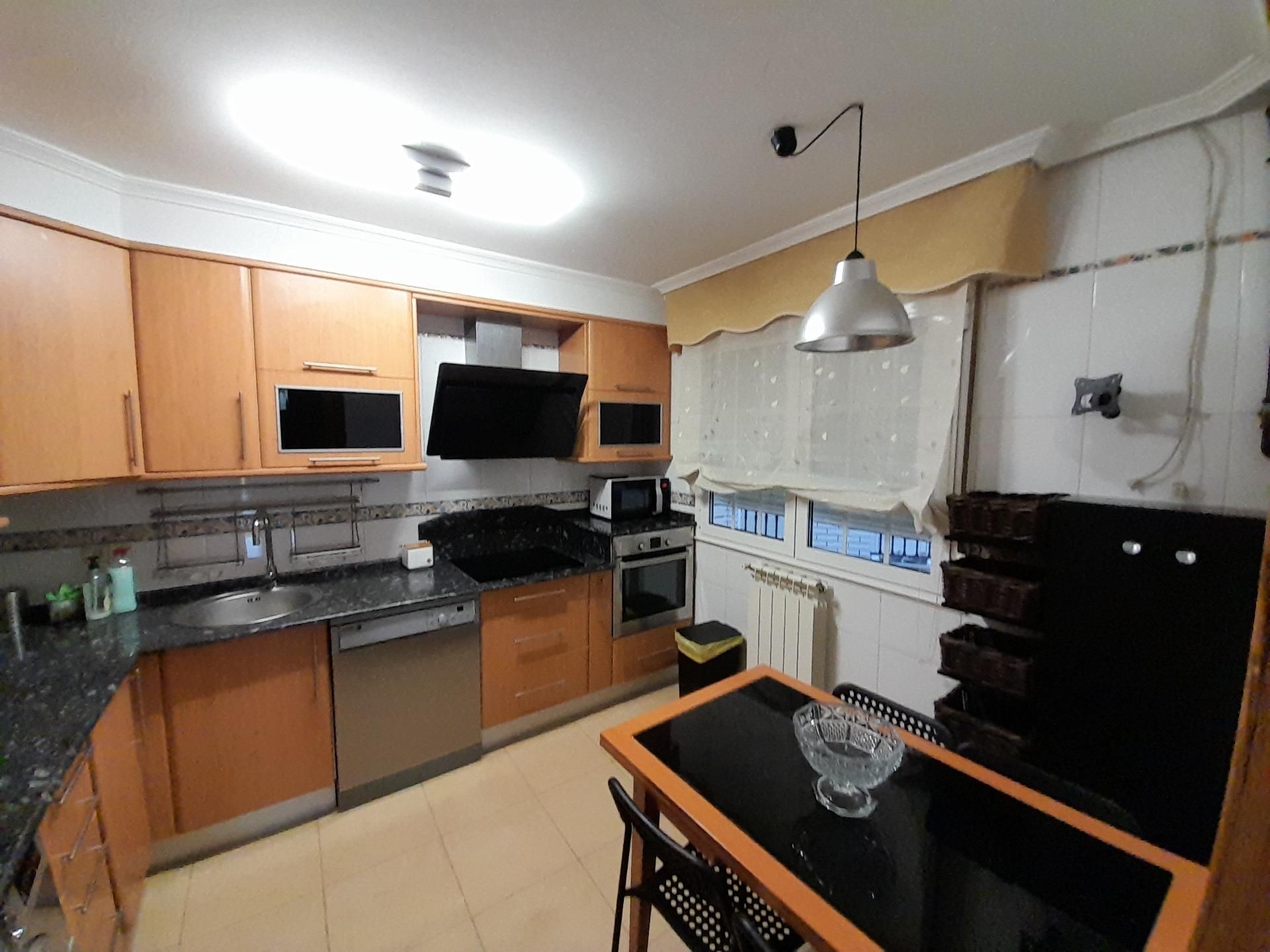 Kitchen of Flat to rent in Ponferrada  with Heating, Terrace and Balcony