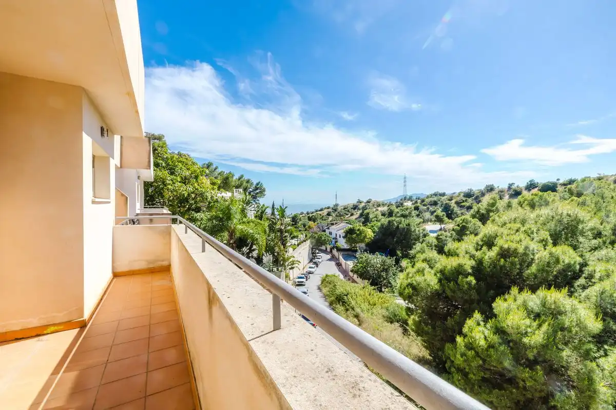 Terrassa de Casa adosada en venda en Málaga amb Aire condicionat, Calefacció i Jardí privat