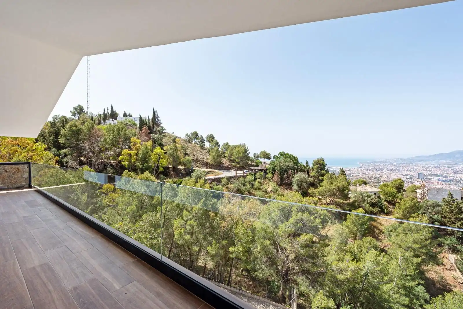 Terrassa de Casa o xalet en venda en Málaga Capital amb Aire condicionat, Jardí privat i Terrassa