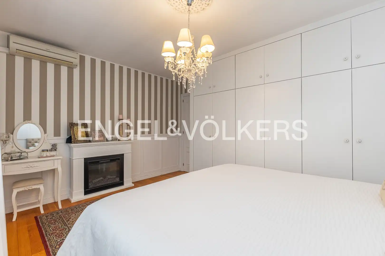 Habitación de Casa o chalet en venta en Castellar del Vallès con Aire acondicionado, Calefacción y Jardín privado