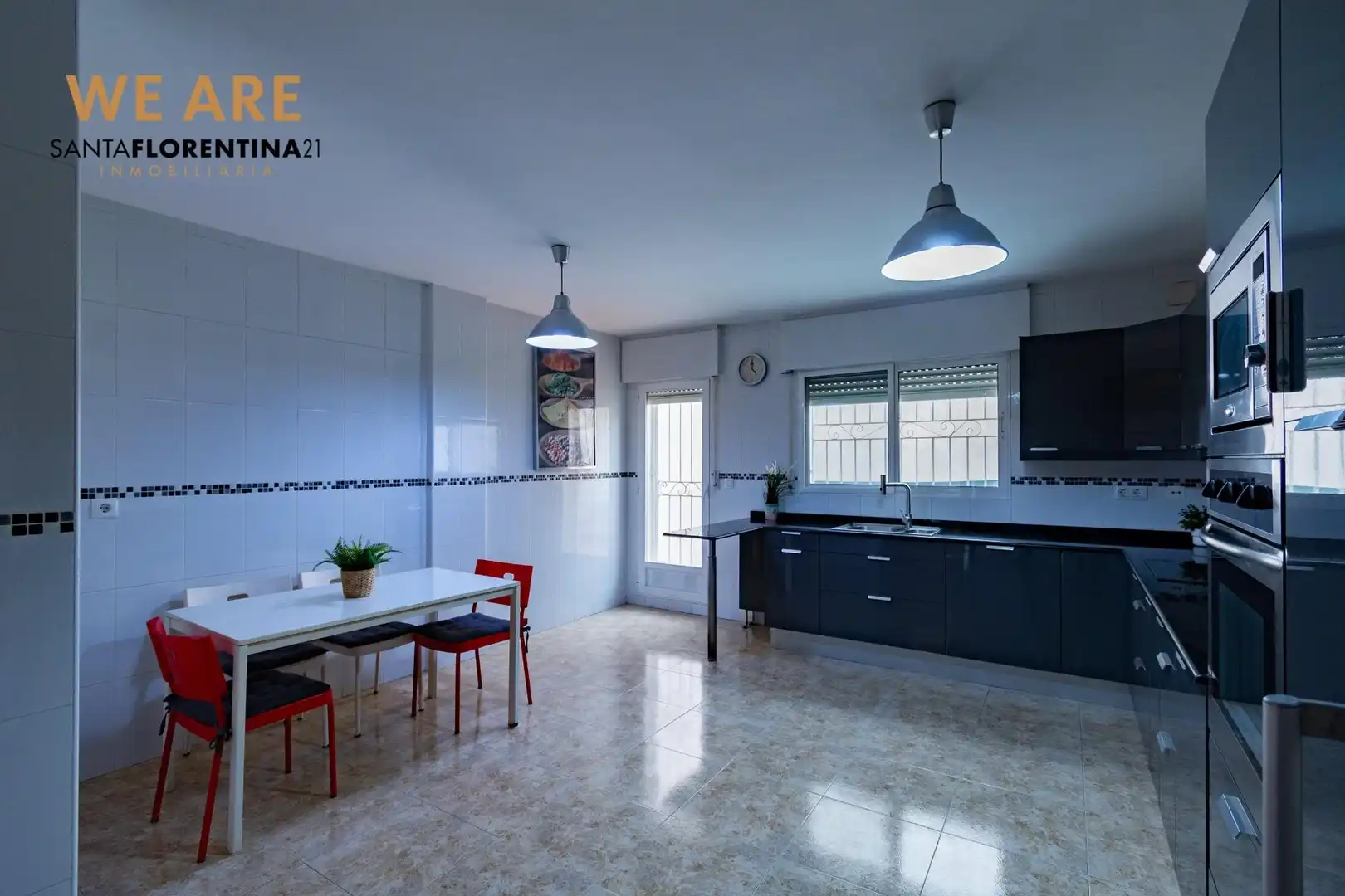 Cuina de Dúplex en venda en Cartagena amb Aire condicionat, Calefacció i Jardí privat