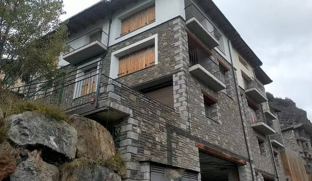 Casa-chalet en Venta en Agregado Castello de Tor en El Pont de Suert
