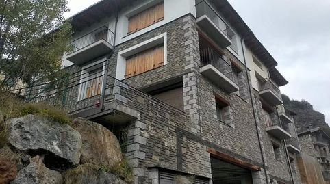 En venta edificio mixto en Castelló de Tor (Pont de Suert)