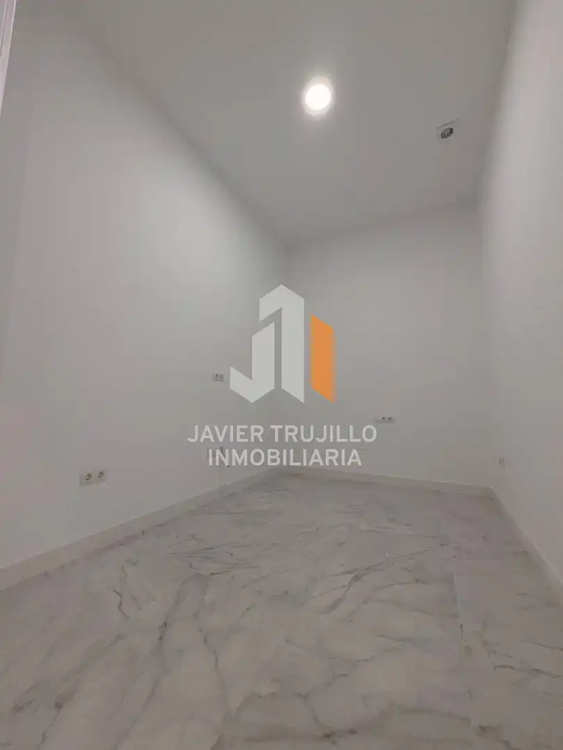 Geschaftsraum zur Miete in Torre del Mar