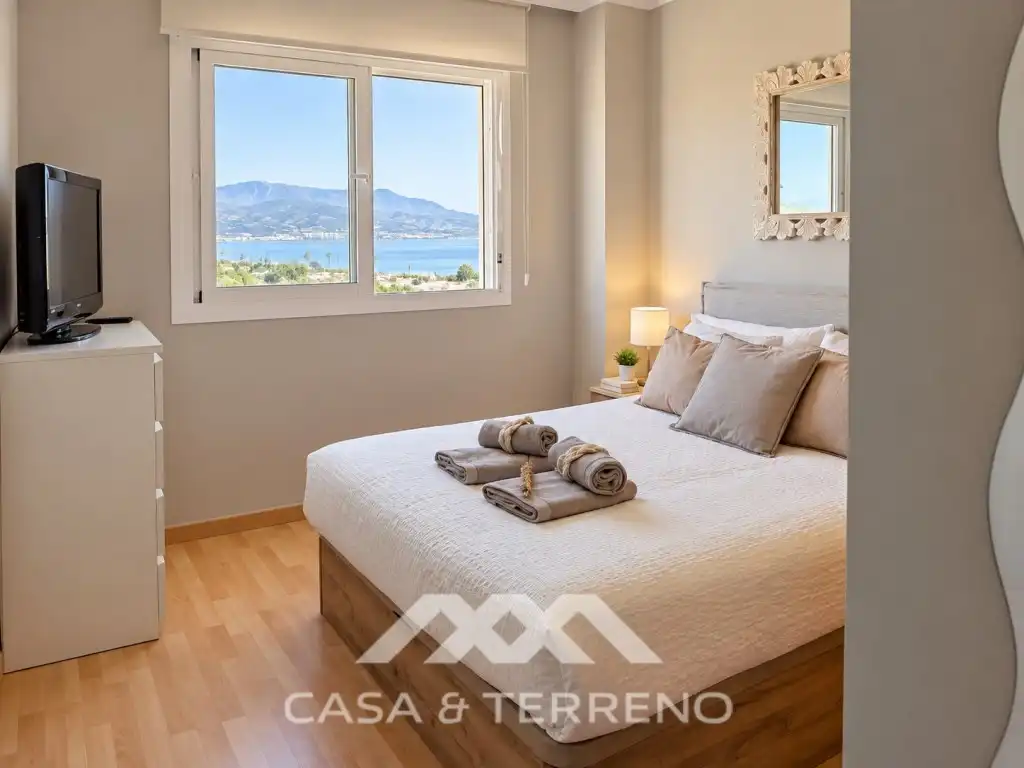 Wohnung zur Miete in Calle Mar Cantábrico, Poniente - Faro
