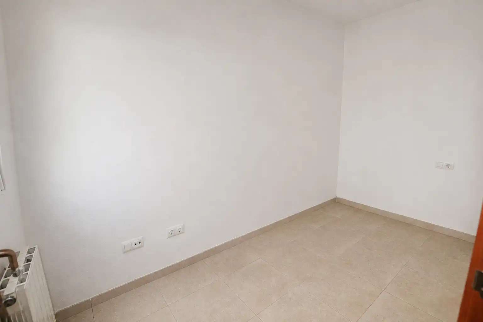 Piso en venta en Sant Julià de Ramis con Calefacción, Terraza y Horno