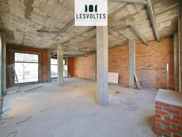 Local comercial en Alquiler en Josep Irla en La Bisbal d'Empordà