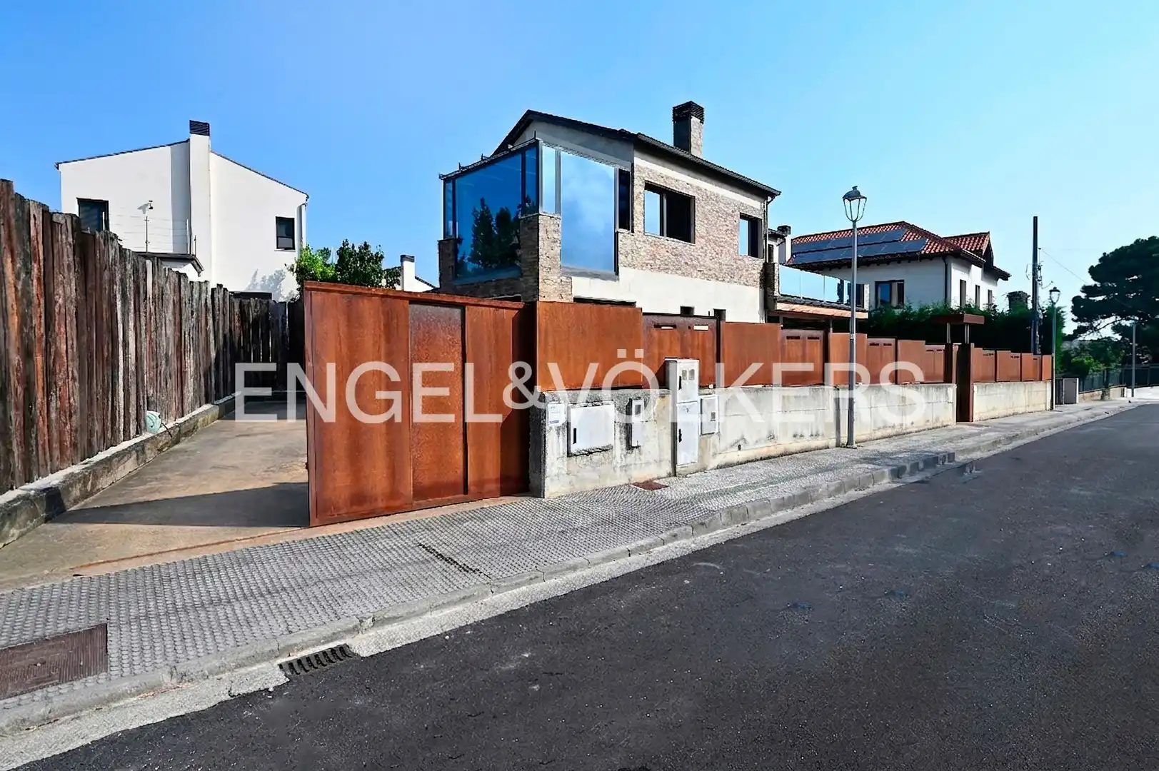 Vista exterior de Casa o xalet en venda en Piélagos amb Calefacció, Jardí privat i Terrassa