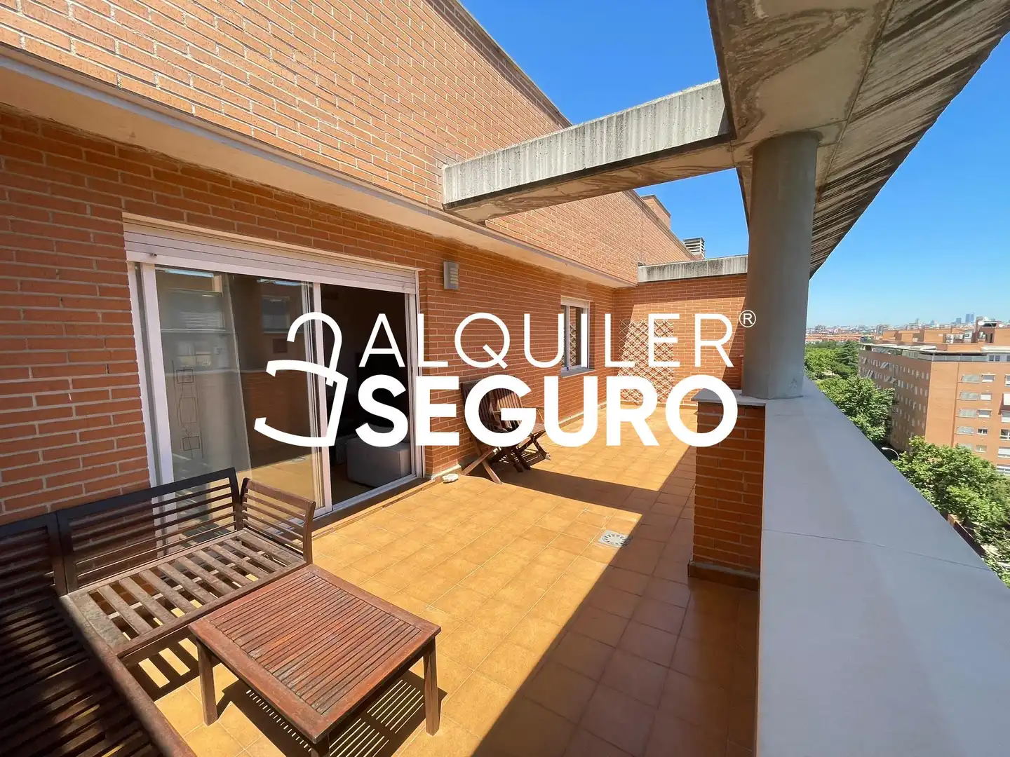 Terrassa de Àtic de lloguer en Madrid amb Calefacció, Terrassa i Piscina