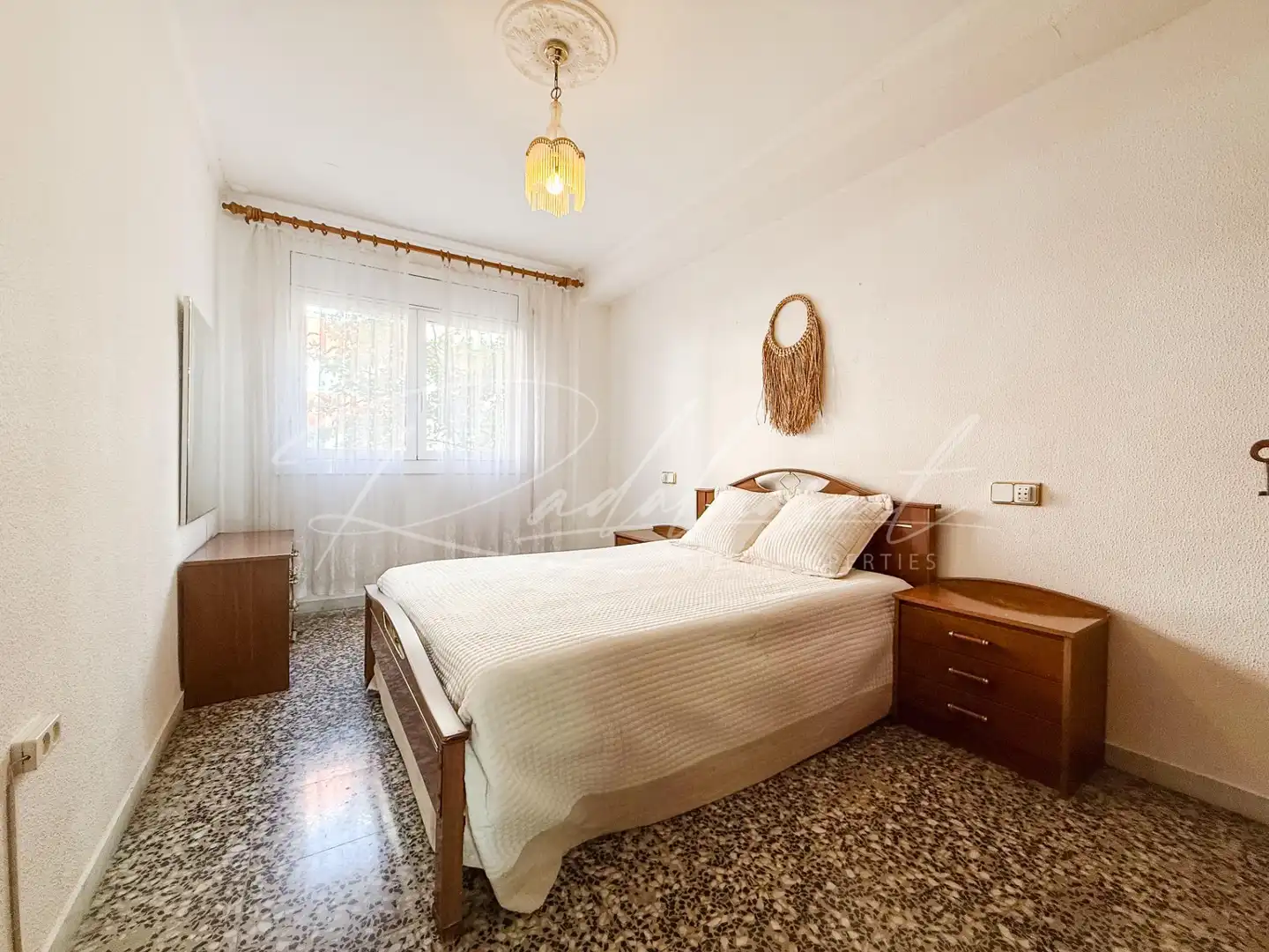 Bedroom of Flat for sale in Centre