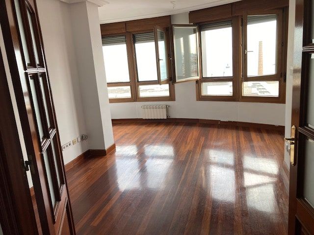 Bedroom of Flat to rent in Gijón   with Heating, Storage room and Oven