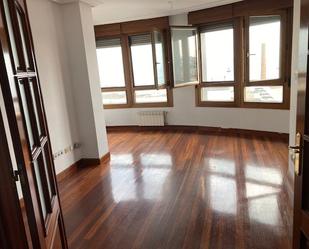 Bedroom of Flat to rent in Gijón   with Heating, Storage room and Oven