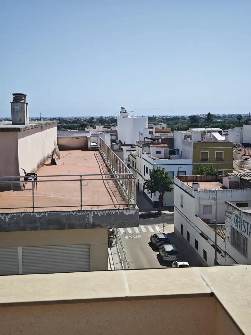 Vista exterior de Piso en venta en Oliva con Aire acondicionado, Calefacción y Terraza