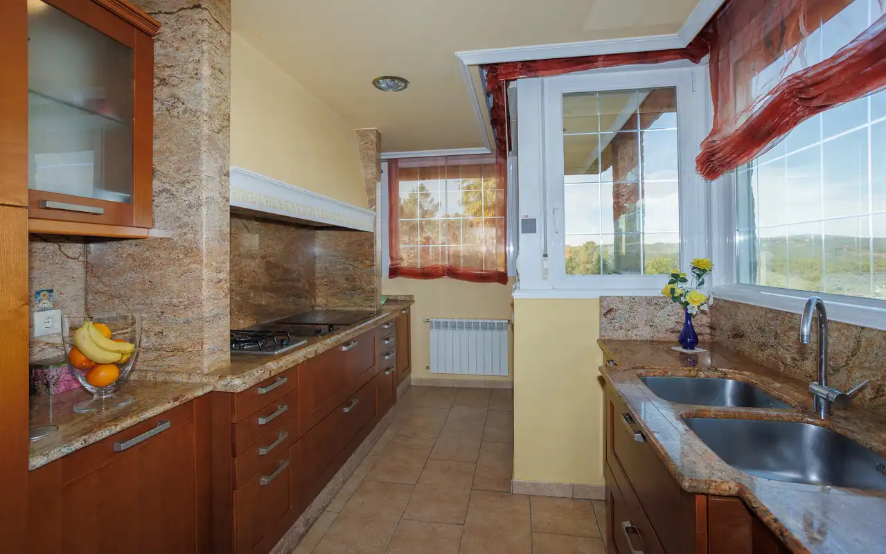 Casa amb terrassa en venda a Amoeiro, imagen 93