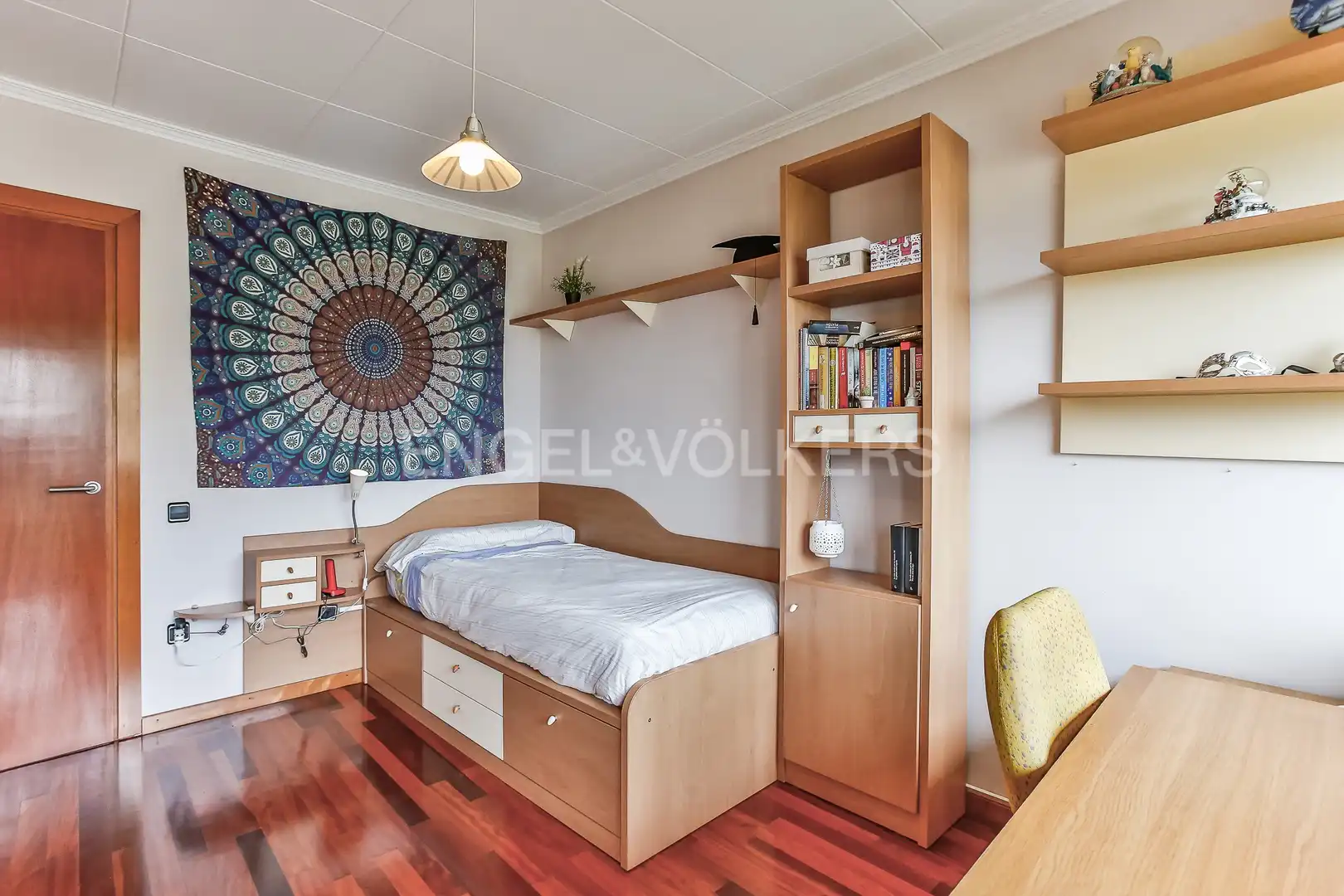 Habitación de Casa o chalet en venta en Santa Coloma de Cervelló con Calefacción, Jardín privado y Parquet