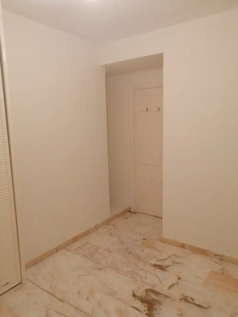 Flat for sale in Sevilla  with Air Conditioner, Furnished and Oven