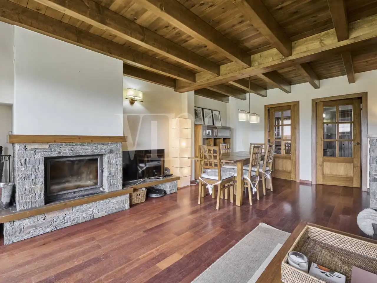 Sala de estar de Casa adosada en venta en Guils de Cerdanya con Calefacción, Parquet y Terraza