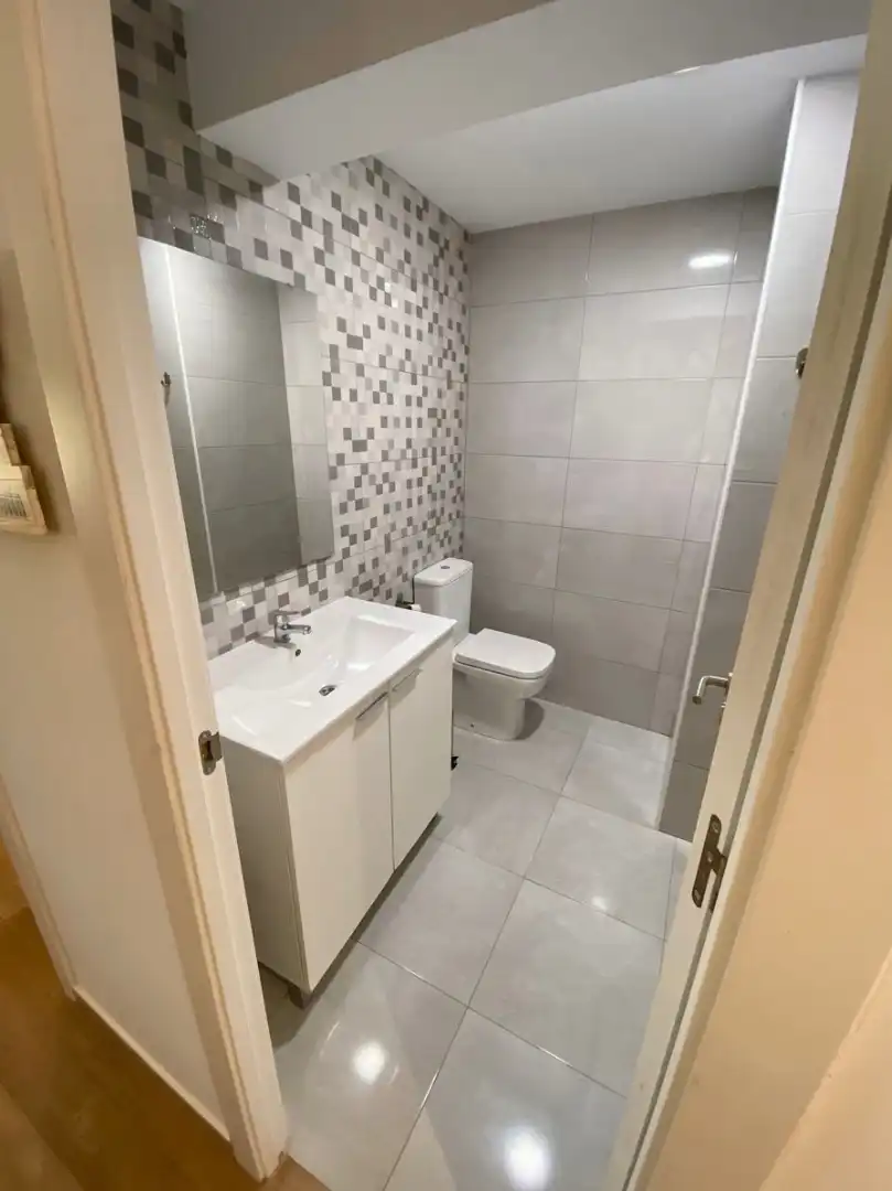 Badezimmer von Wohnung zur Miete in L'Eliana mit Klimaanlage, Heizung und Möbliert