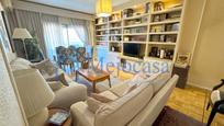 Living room of Flat for sale in  Madrid Capital  with Air Conditioner, Heating and Parquet flooring