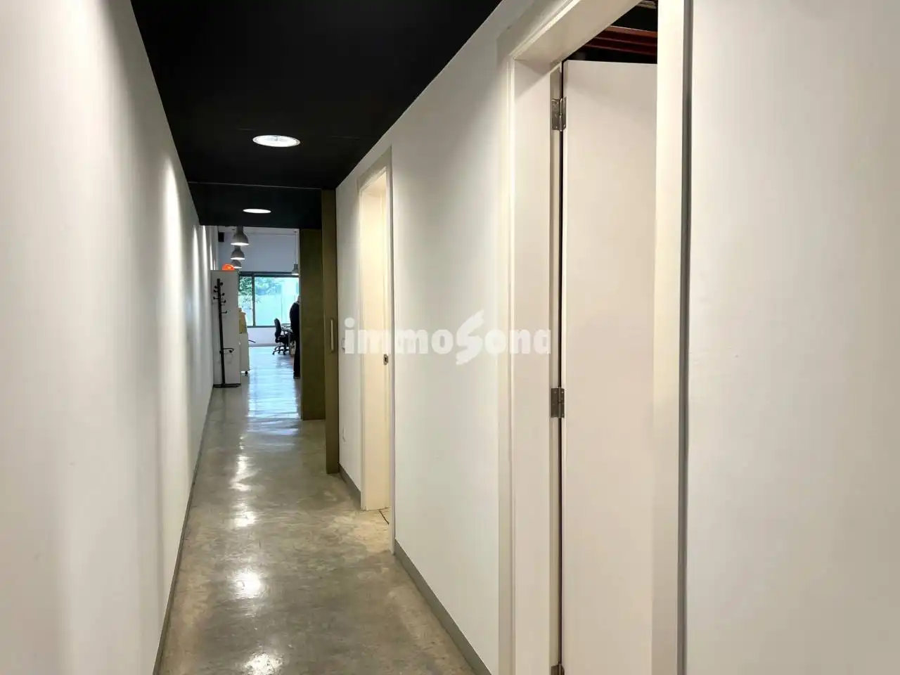 Industrial buildings for sale in Nord 