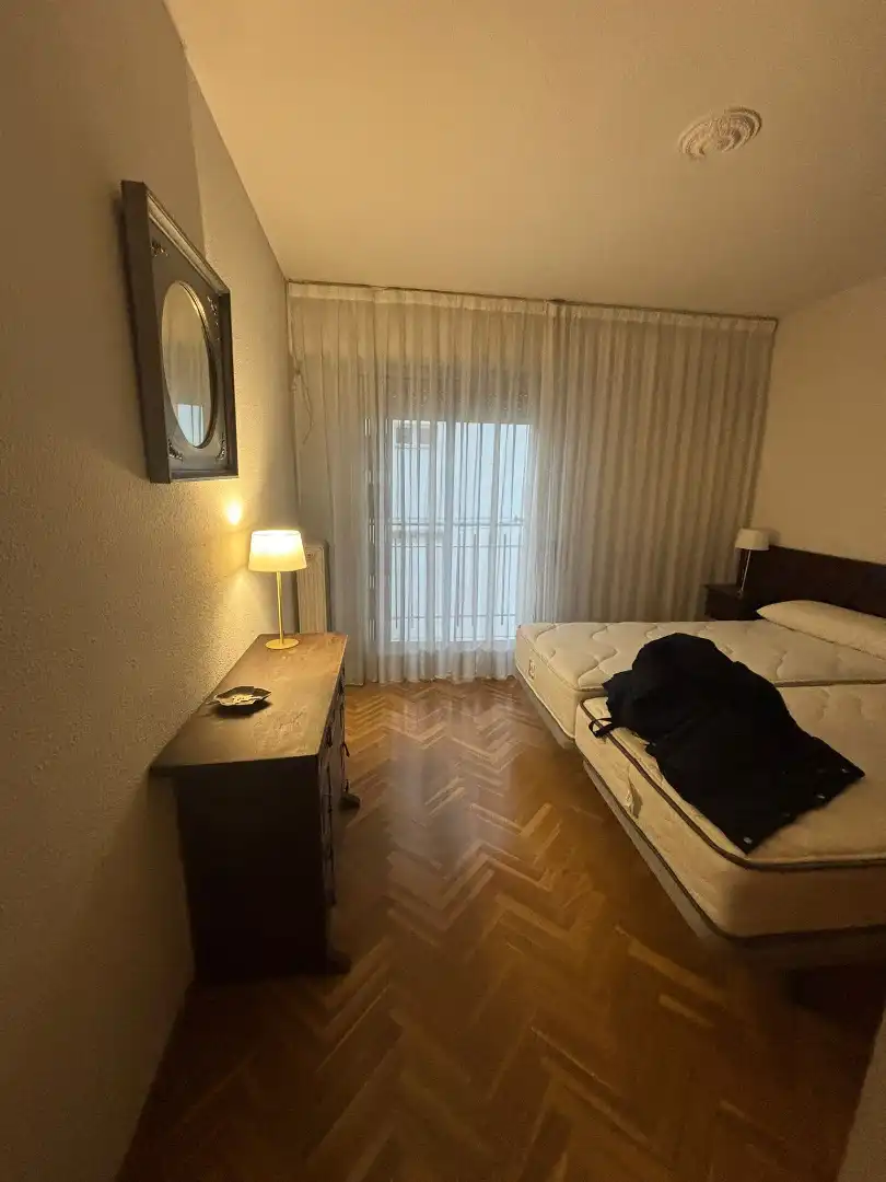 Bedroom of Flat for rent in Madrid  with Air Conditioner, Heating and Furnished