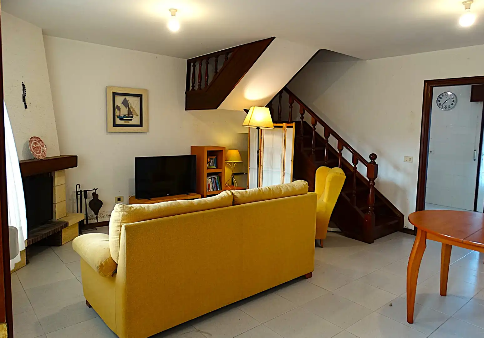 Sala de estar de Casa adosada en venta en Miño con Jardín privado, Parquet y Terraza