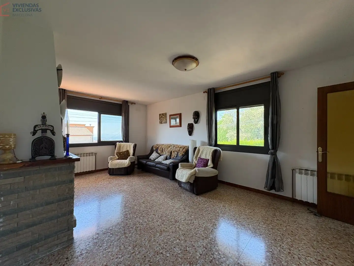 Sala d'estar de Casa o xalet en venda en Caldes de Montbui amb Calefacció, Jardí privat i Terrassa