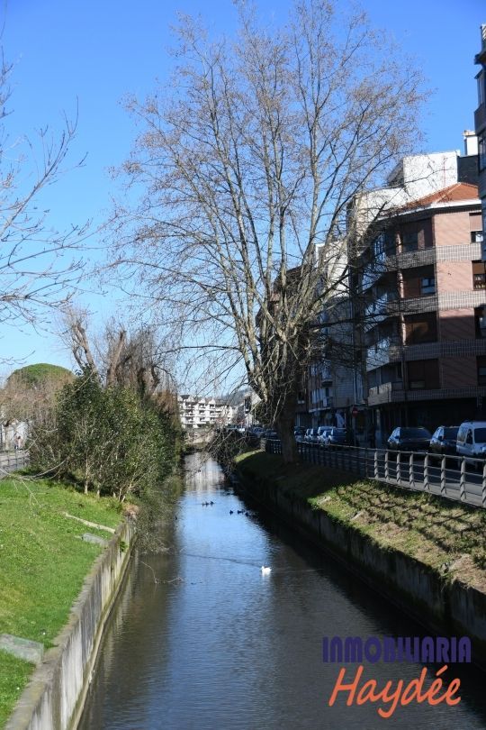 Vista exterior de Pis en venda en Getxo  amb Calefacció