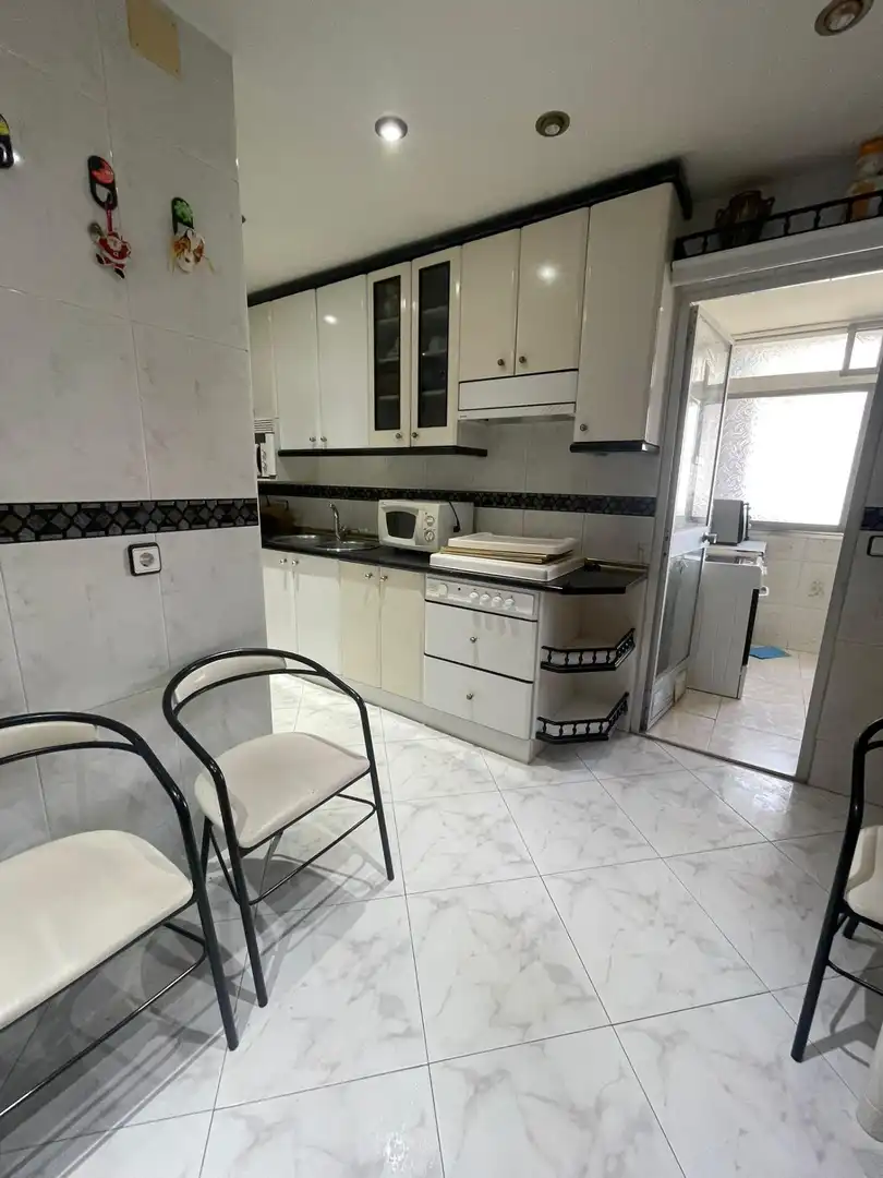 Küche von Wohnung zur Miete in Fuenlabrada mit Klimaanlage, Heizung und Parkett