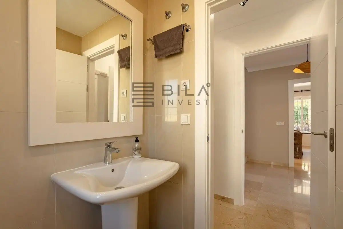 Bathroom of Houses for sale in Mijas Golf
